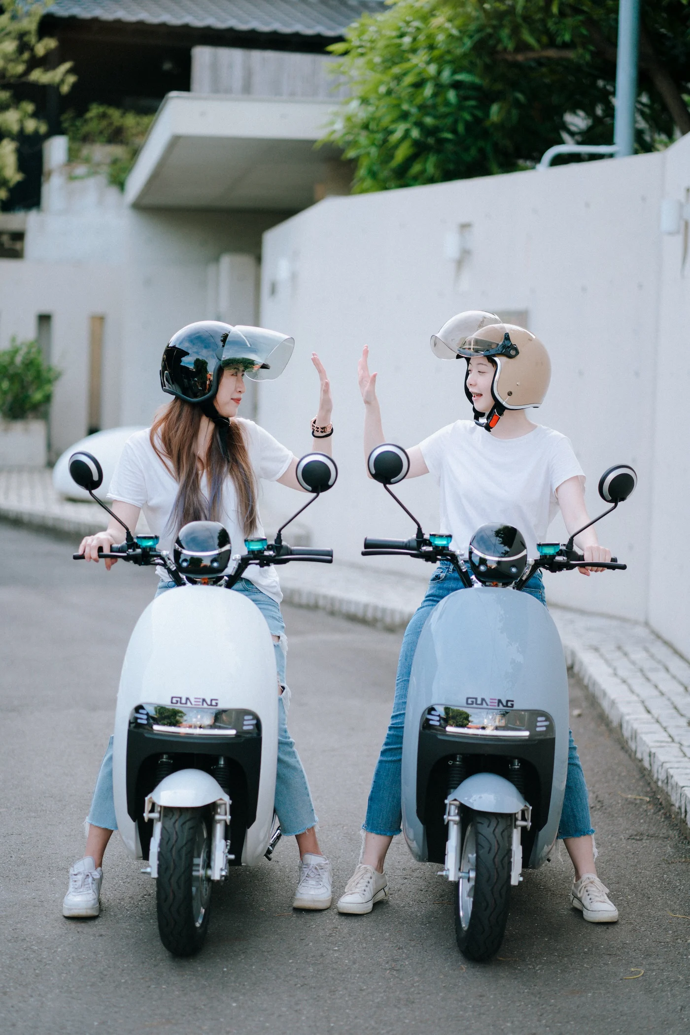 鉅能電動車外拍400